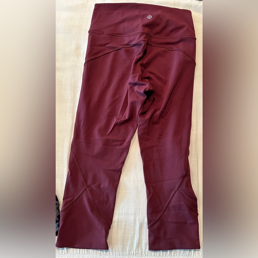 Lululemon size 6 In Movement crop high waisted yoga